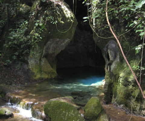 3 Majestic Belize Caves You Should Explore